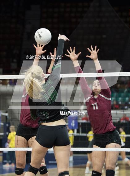 Thumbnail 3 in Fossil Ridge vs. Chatfield (CHSAA 5A Tie Breaker) photogallery.