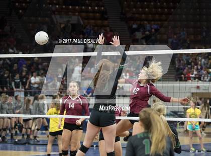 Thumbnail 2 in Fossil Ridge vs. Chatfield (CHSAA 5A Tie Breaker) photogallery.
