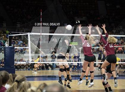 Thumbnail 3 in Fossil Ridge vs. Chatfield (CHSAA 5A Tie Breaker) photogallery.