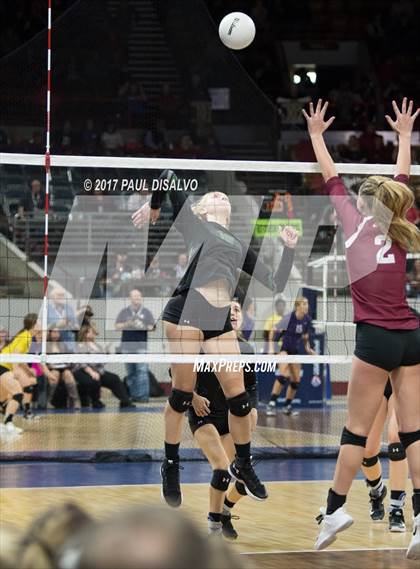 Thumbnail 2 in Fossil Ridge vs. Chatfield (CHSAA 5A Tie Breaker) photogallery.