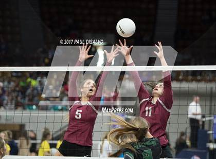 Thumbnail 2 in Fossil Ridge vs. Chatfield (CHSAA 5A Tie Breaker) photogallery.