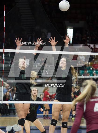 Thumbnail 3 in Fossil Ridge vs. Chatfield (CHSAA 5A Tie Breaker) photogallery.