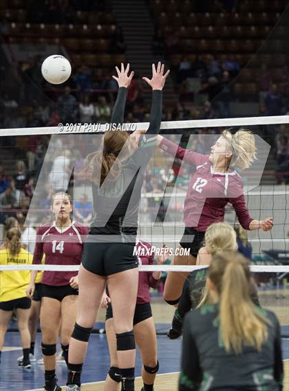 Thumbnail 1 in Fossil Ridge vs. Chatfield (CHSAA 5A Tie Breaker) photogallery.