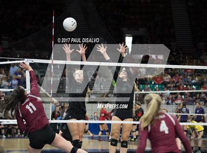 Thumbnail 1 in Fossil Ridge vs. Chatfield (CHSAA 5A Tie Breaker) photogallery.