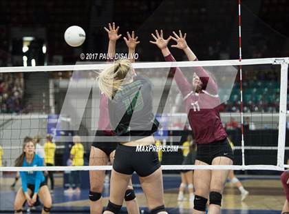 Thumbnail 1 in Fossil Ridge vs. Chatfield (CHSAA 5A Tie Breaker) photogallery.