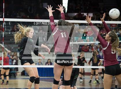 Thumbnail 2 in Fossil Ridge vs. Chatfield (CHSAA 5A Tie Breaker) photogallery.