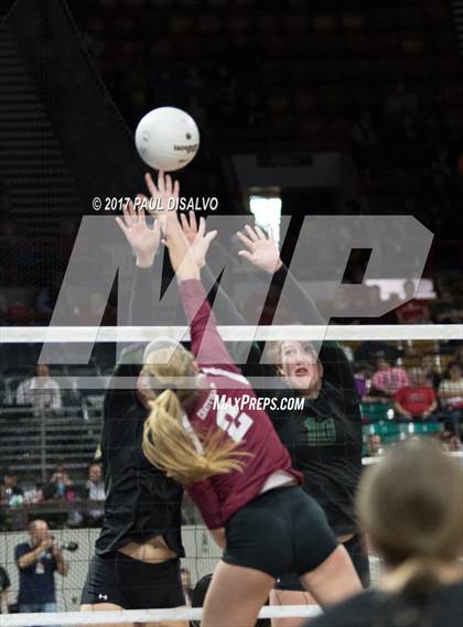 Thumbnail 2 in Fossil Ridge vs. Chatfield (CHSAA 5A Tie Breaker) photogallery.