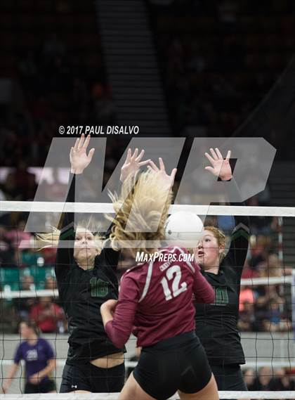 Thumbnail 1 in Fossil Ridge vs. Chatfield (CHSAA 5A Tie Breaker) photogallery.