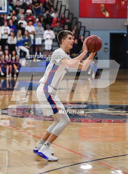 Thumbnail 2 in Miramonte @ Tamalpais photogallery.
