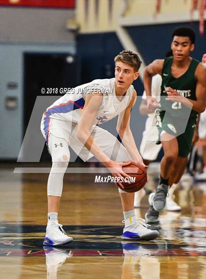 Thumbnail 1 in Miramonte @ Tamalpais photogallery.
