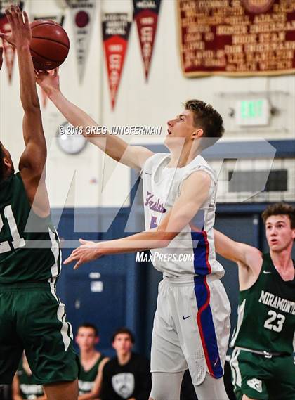 Thumbnail 3 in Miramonte @ Tamalpais photogallery.