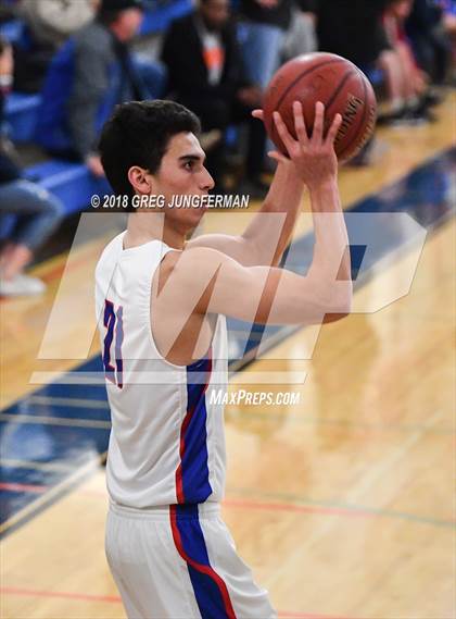 Thumbnail 1 in Miramonte @ Tamalpais photogallery.