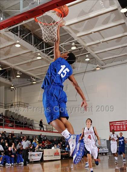 Thumbnail 3 in Lutheran vs. Brentwood (2009 Pangos Dream Classic) photogallery.
