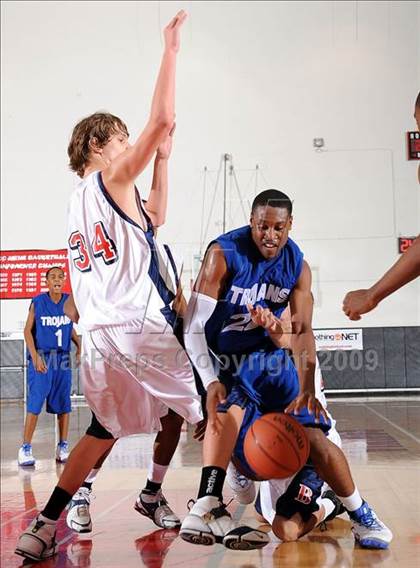 Thumbnail 2 in Lutheran vs. Brentwood (2009 Pangos Dream Classic) photogallery.