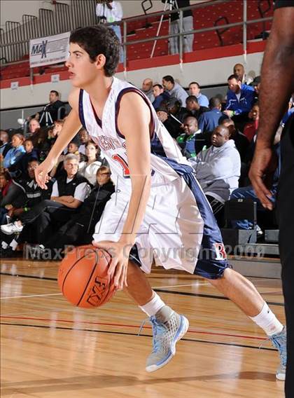 Thumbnail 3 in Lutheran vs. Brentwood (2009 Pangos Dream Classic) photogallery.