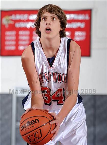 Thumbnail 1 in Lutheran vs. Brentwood (2009 Pangos Dream Classic) photogallery.