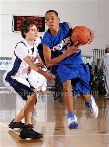 Thumbnail 3 in Lutheran vs. Brentwood (2009 Pangos Dream Classic) photogallery.