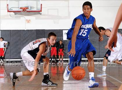Thumbnail 2 in Lutheran vs. Brentwood (2009 Pangos Dream Classic) photogallery.