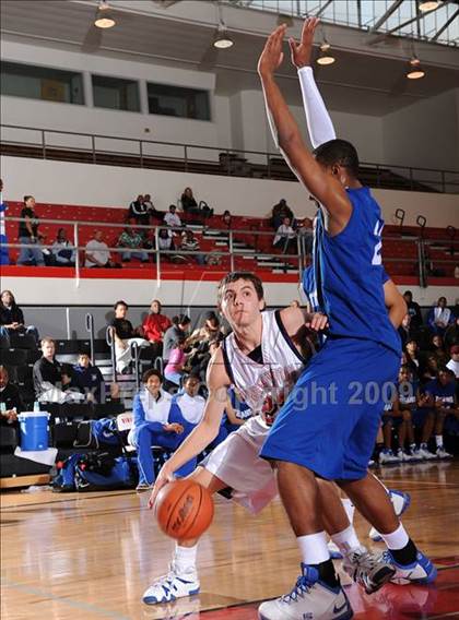 Thumbnail 1 in Lutheran vs. Brentwood (2009 Pangos Dream Classic) photogallery.