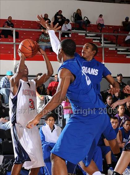 Thumbnail 3 in Lutheran vs. Brentwood (2009 Pangos Dream Classic) photogallery.
