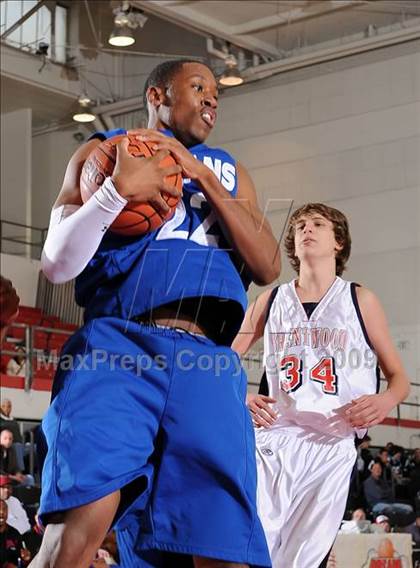 Thumbnail 2 in Lutheran vs. Brentwood (2009 Pangos Dream Classic) photogallery.