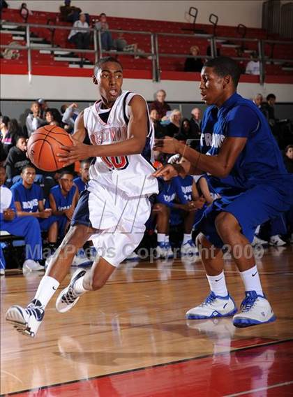 Thumbnail 2 in Lutheran vs. Brentwood (2009 Pangos Dream Classic) photogallery.