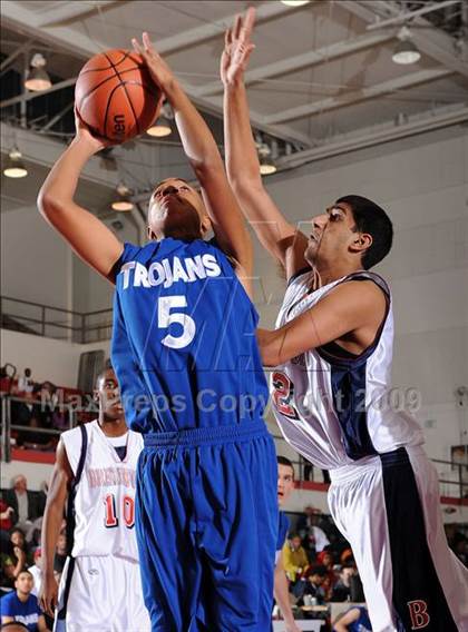 Thumbnail 2 in Lutheran vs. Brentwood (2009 Pangos Dream Classic) photogallery.