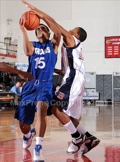 Thumbnail 3 in Lutheran vs. Brentwood (2009 Pangos Dream Classic) photogallery.
