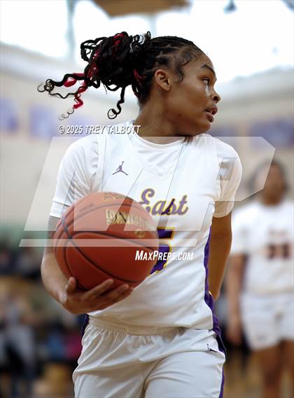 Thumbnail 1 in Honeoye Falls-Lima @ East  (NYSPHAA Section V Class B Quarter Final) photogallery.