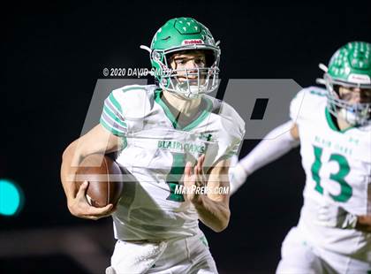 Thumbnail 2 in Maryville vs. Blair Oaks (MSHSAA Class 3 Championship) photogallery.