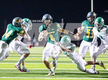 Thumbnail 2 in Maryville vs. Blair Oaks (MSHSAA Class 3 Championship) photogallery.