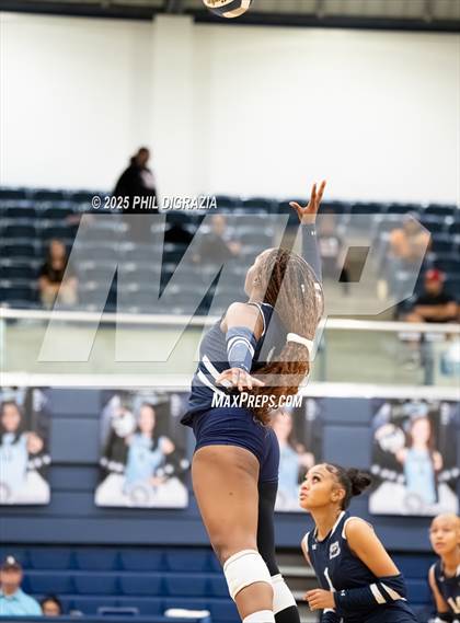 Thumbnail 3 in Shoemaker @ Bryan photogallery.