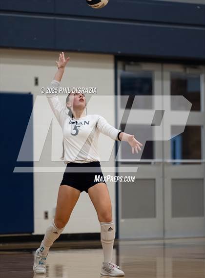 Thumbnail 2 in Shoemaker @ Bryan photogallery.