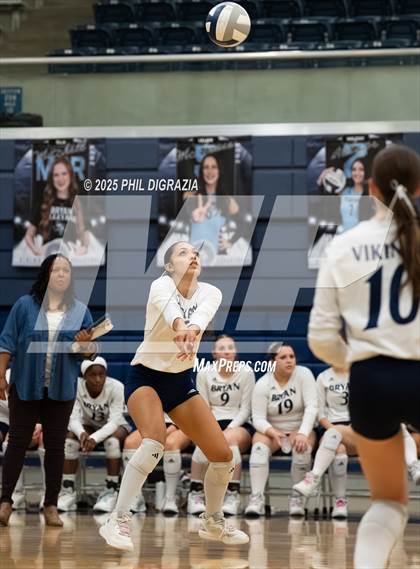 Thumbnail 1 in Shoemaker @ Bryan photogallery.