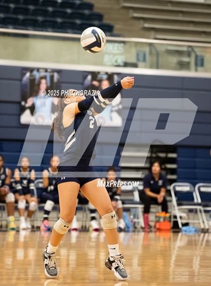 Thumbnail 1 in Shoemaker @ Bryan photogallery.