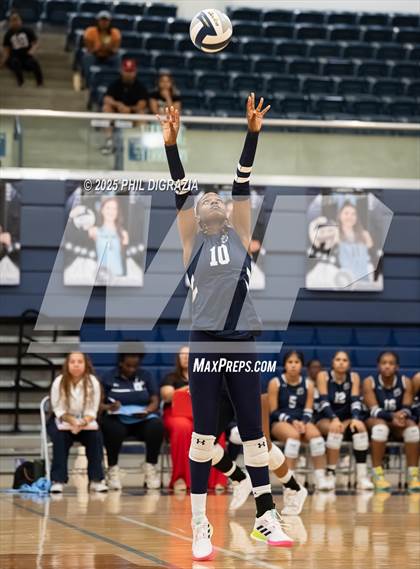 Thumbnail 2 in Shoemaker @ Bryan photogallery.