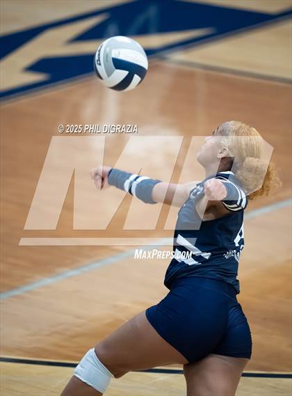 Thumbnail 3 in Shoemaker @ Bryan photogallery.