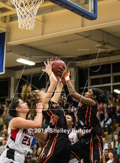 Thumbnail 3 in Stamford vs Fairfield Warde (FCIAC Final) photogallery.