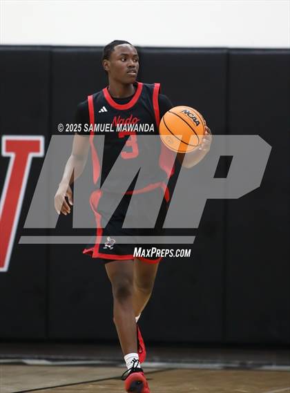 Thumbnail 3 in Corona Del Mar vs Coronado (Harvard-Westlake Winter Showcase) photogallery.