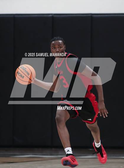 Thumbnail 2 in Corona Del Mar vs Coronado (Harvard-Westlake Winter Showcase) photogallery.