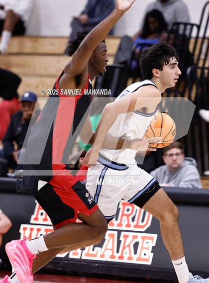 Thumbnail 2 in Corona Del Mar vs Coronado (Harvard-Westlake Winter Showcase) photogallery.