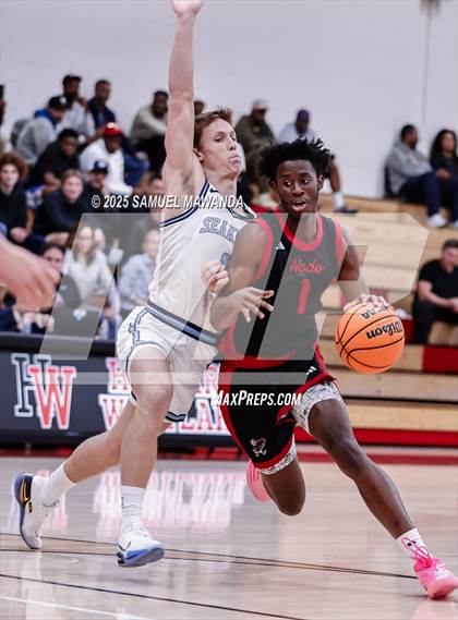 Thumbnail 3 in Corona Del Mar vs Coronado (Harvard-Westlake Winter Showcase) photogallery.