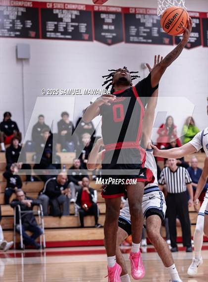 Thumbnail 2 in Corona Del Mar vs Coronado (Harvard-Westlake Winter Showcase) photogallery.