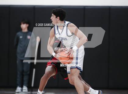 Thumbnail 2 in Corona Del Mar vs Coronado (Harvard-Westlake Winter Showcase) photogallery.