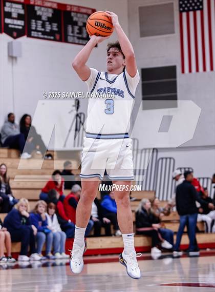 Thumbnail 3 in Corona Del Mar vs Coronado (Harvard-Westlake Winter Showcase) photogallery.