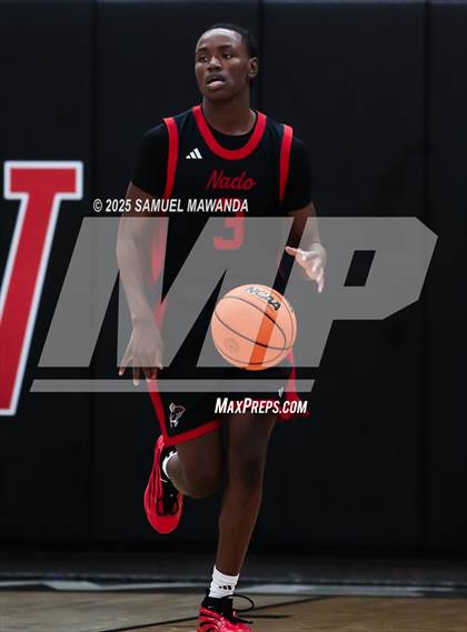 Thumbnail 2 in Corona Del Mar vs Coronado (Harvard-Westlake Winter Showcase) photogallery.