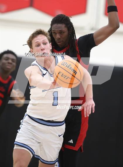 Thumbnail 2 in Corona Del Mar vs Coronado (Harvard-Westlake Winter Showcase) photogallery.