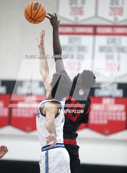 Thumbnail 3 in Corona Del Mar vs Coronado (Harvard-Westlake Winter Showcase) photogallery.