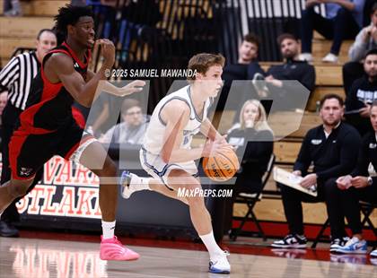 Thumbnail 2 in Corona Del Mar vs Coronado (Harvard-Westlake Winter Showcase) photogallery.