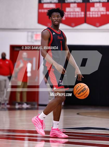 Thumbnail 2 in Corona Del Mar vs Coronado (Harvard-Westlake Winter Showcase) photogallery.